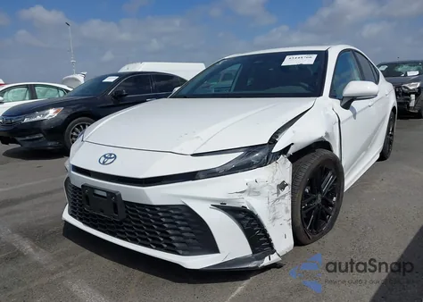 2025 Toyota Camry Se z USA, uszkodzony, nr VIN 4T1DAACK5SU627057